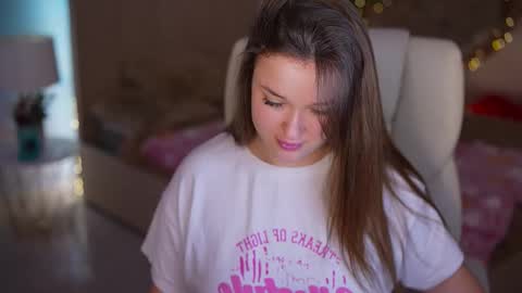 Snapshot of donnalust chatting on 02-23-26, 09:12 DONNA online show from 02-23-26, 09:12