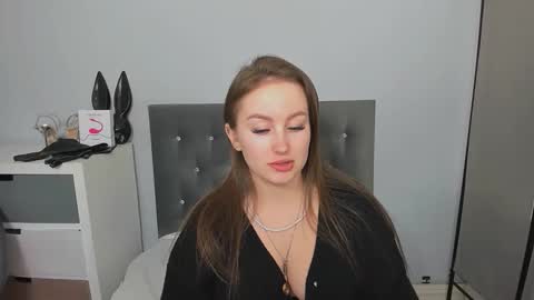 DonnaSensual online show from 04-11-26, 06:45