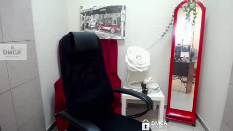 Sia online show from 06-01-26, 10:39