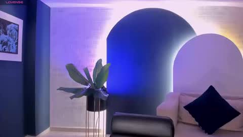  Donna Stonne  online show from 09-26-25, 04:16