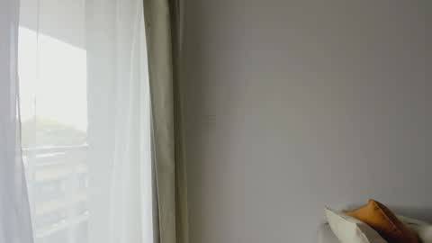 Donatella online show from 01-21-25, 12:07