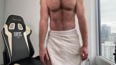 Snapshot of donnybasilisk chatting on 10-07-25, 06:38 Donny online show from 10-07-25, 06:38