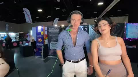 Snapshot of donnybasilisk chatting on 11-08-25, 01:39 Donny online show from 11-08-25, 01:39