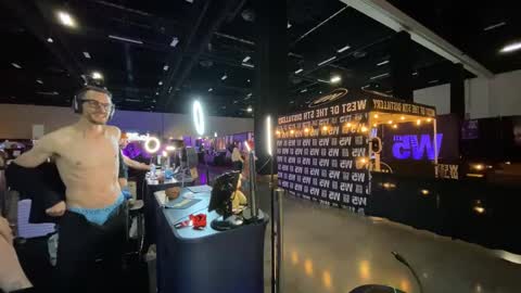 Snapshot of donnybasilisk chatting on 11-09-25, 09:46 Donny online show from 11-09-25, 09:46