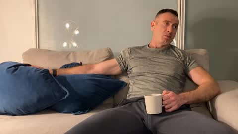 Snapshot of donnybasilisk chatting on 11-28-25, 07:22 Donny online show from 11-28-25, 07:22