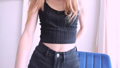 Sam online show from 11-04-25, 07:18