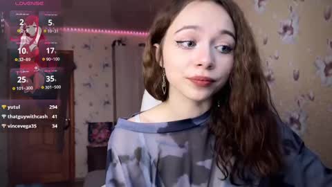 Snapshot of dontoke_ chatting on 02-10-25, 05:47 Nicole online show from 02-10-25, 05:47