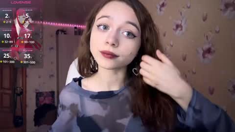 Snapshot of dontoke_ chatting on 03-10-25, 06:01 Nicole online show from 03-10-25, 06:01