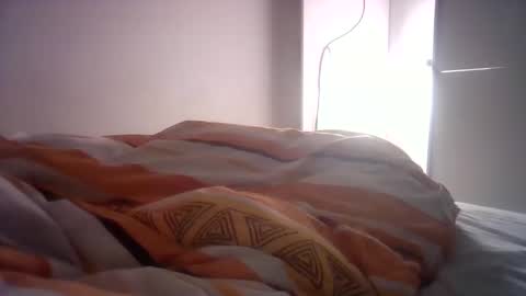 Snapshot of dony83mv chatting on 12-24-24, 02:54 dony83mv online show from 12-24-24, 02:54