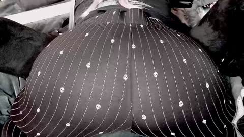 Snapshot of doomednympho chatting on 12-14-24, 09:56 DOOM online show from 12-14-24, 09:56