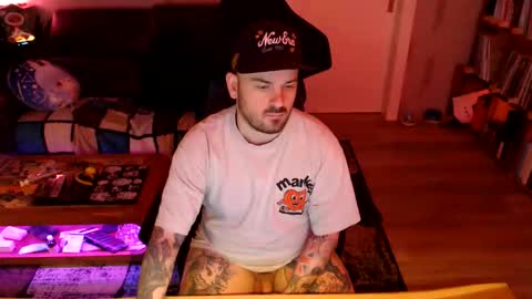 doomsy_minatozaki online show from 10-21-25, 06:30