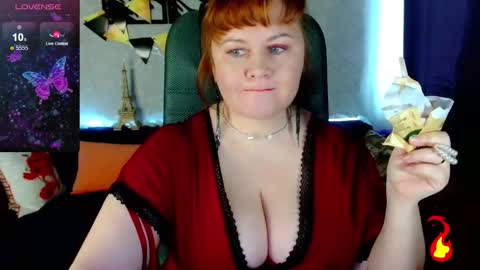Snapshot of doraross chatting on 10-20-25, 08:15 Dora online show from 10-20-25, 08:15