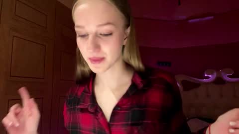 Anika online show from 03-06-26, 07:43