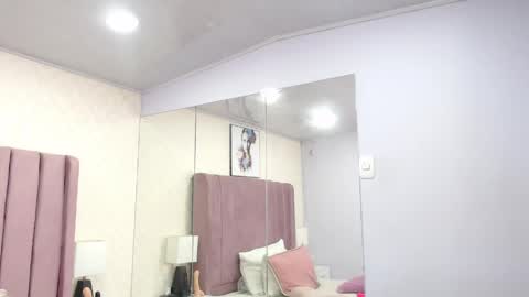 Anny online show from 04-19-26, 02:05