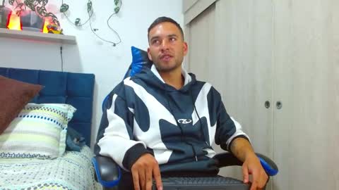 dorian_h online show from 05-04-26, 04:47