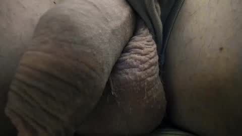 Snapshot of doriancretu95 chatting on 12-03-24, 02:49 menu below online show from 12-03-24, 02:49