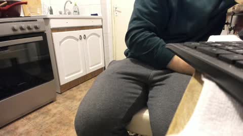 Snapshot of doriancretu95 chatting on 12-05-24, 07:38 menu below online show from 12-05-24, 07:38