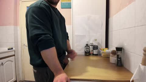 Snapshot of doriancretu95 chatting on 12-07-24, 11:23 menu below online show from 12-07-24, 11:23