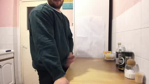 Snapshot of doriancretu95 chatting on 12-16-24, 09:41 menu below online show from 12-16-24, 09:41