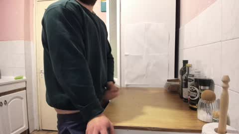 Snapshot of doriancretu95 chatting on 01-03-25, 07:06 menu below online show from 01-03-25, 07:06