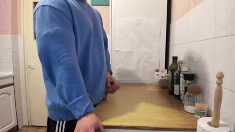 Snapshot of doriancretu95 chatting on 01-29-25, 08:18 menu below online show from 01-29-25, 08:18