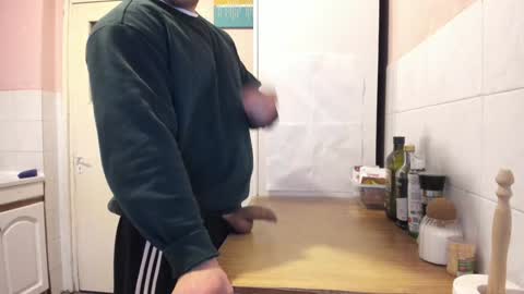 Snapshot of doriancretu95 chatting on 02-04-25, 11:05 menu below online show from 02-04-25, 11:05