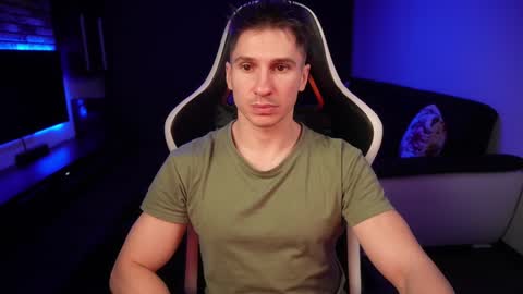 Snapshot of dorianreyes chatting on 01-02-25, 10:11 Dorian Reyes online show from 01-02-25, 10:11