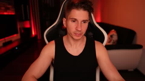 Dorian Reyes online show from 10-23-25, 11:03