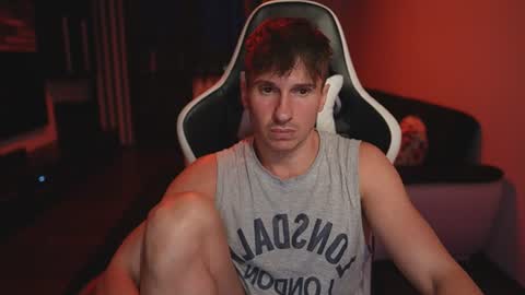 Dorian Reyes online show from 07-10-26, 01:54