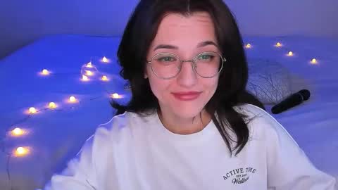 Snapshot of dorotty_ chatting on 03-25-26, 01:22 Your Dorotty online show from 03-25-26, 01:22