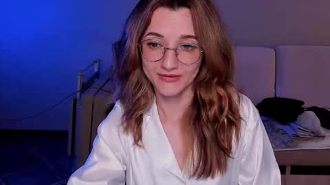 Snapshot of dorotty_ chatting on 05-18-26, 04:07 Your Dorotty online show from 05-18-26, 04:07
