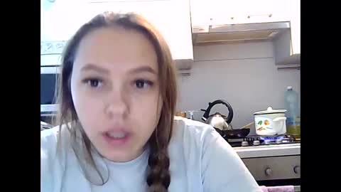 Snapshot of dorrie_ann chatting on 12-10-24, 07:37 Dorrie Ann online show from 12-10-24, 07:37