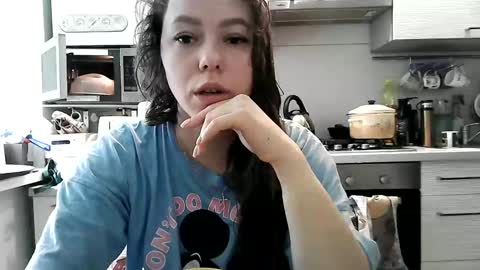 Snapshot of dorrie_ann chatting on 02-08-25, 08:31 Dorrie Ann online show from 02-08-25, 08:31