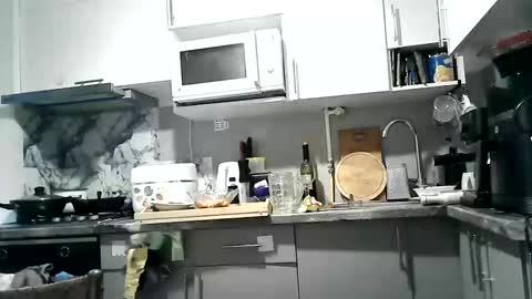 Dorrie Ann online show from 11-16-25, 05:13