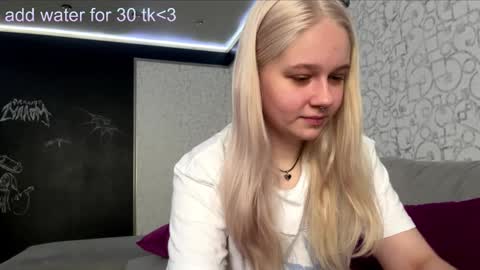 Snapshot of dory_liss chatting on 10-09-25, 05:05 dory_liss online show from 10-09-25, 05:05