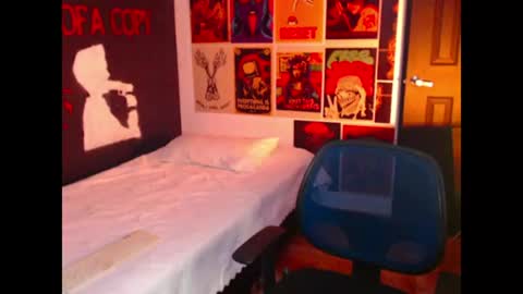 Snapshot of dostoyrodia_34 chatting on 06-25-26, 11:53 will online show from 06-25-26, 11:53