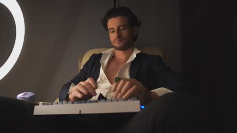 Keen online show from 03-03-25, 02:58