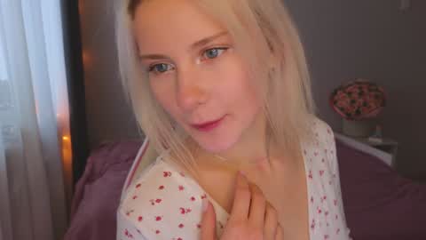 Snapshot of doublecuties chatting on 12-26-24, 04:10 Lana Eva dont forget to give us a thumb up online show from 12-26-24, 04:10