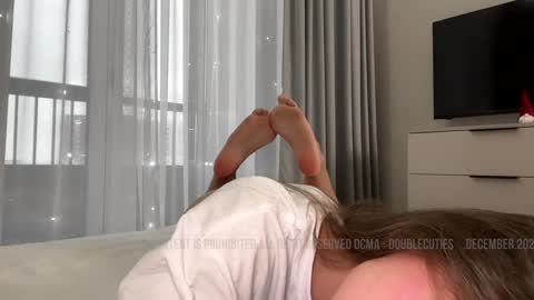 Snapshot of doublecuties chatting on 12-29-24, 05:21 Lana Eva dont forget to give us a thumb up online show from 12-29-24, 05:21