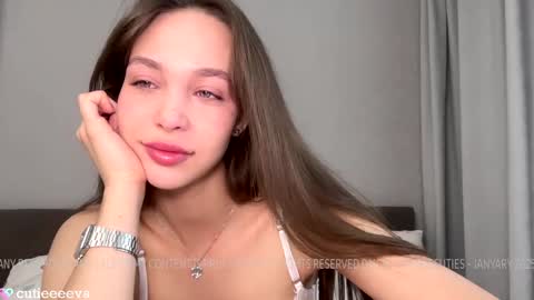 Snapshot of doublecuties chatting on 01-19-25, 04:22 Lana Eva dont forget to give us a thumb up online show from 01-19-25, 04:22