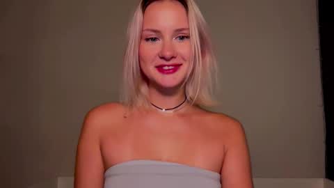 Snapshot of doublecuties chatting on 02-20-25, 04:46 Lana Eva dont forget to give us a thumb up online show from 02-20-25, 04:46