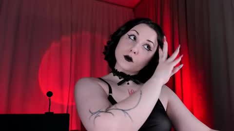 Snapshot of doublee_trouble chatting on 10-22-25, 07:24 Eva ana Liza online show from 10-22-25, 07:24