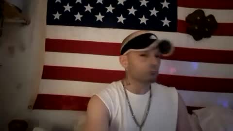 Snapshot of dougiebisme chatting on 05-14-26, 08:21 dougiebisme online show from 05-14-26, 08:21