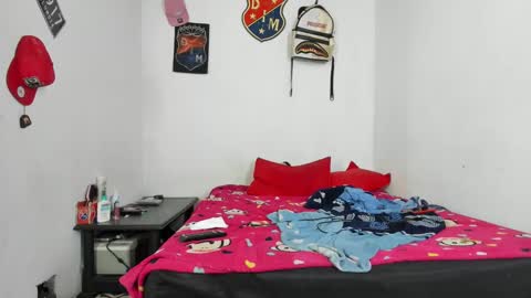 Snapshot of douglas_gallegos chatting on 12-27-24, 04:58 douglas_gallegos online show from 12-27-24, 04:58