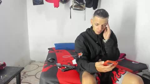 douglas_gallegos online show from 04-01-26, 05:52