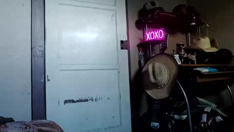 MrPirated online show from 09-27-25, 10:37