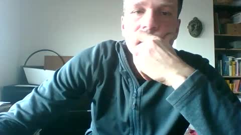 Snapshot of dragonflyy83 chatting on 01-15-25, 03:29 dragonflyy83 online show from 01-15-25, 03:29