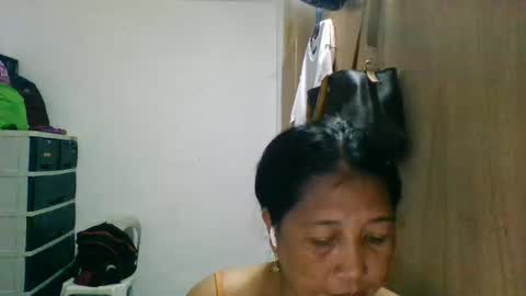 Snapshot of dragonlady402 chatting on 02-19-26, 02:02 Dragon Lady online show from 02-19-26, 02:02