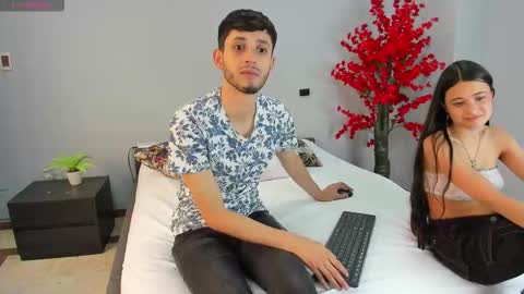 Snapshot of drake_and_zara chatting on 02-19-26, 01:40 Drake and Zara online show from 02-19-26, 01:40