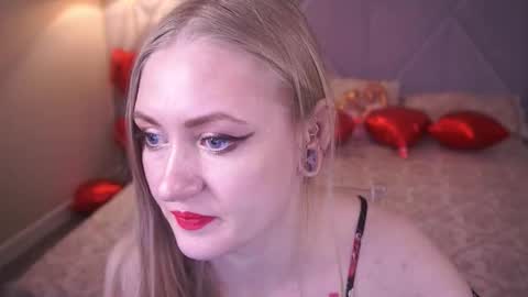 Lina online show from 02-11-26, 07:24